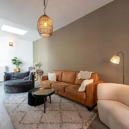 Modern By The Sea *